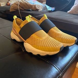 Sorel Kinetic Impact Gold Slip On W11